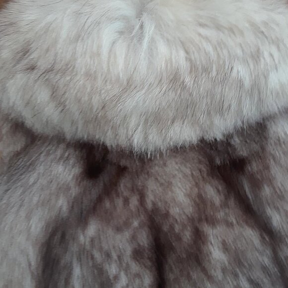 Genuine Mink Coat from Hudson's Bay Company - Picture 6 of 10
